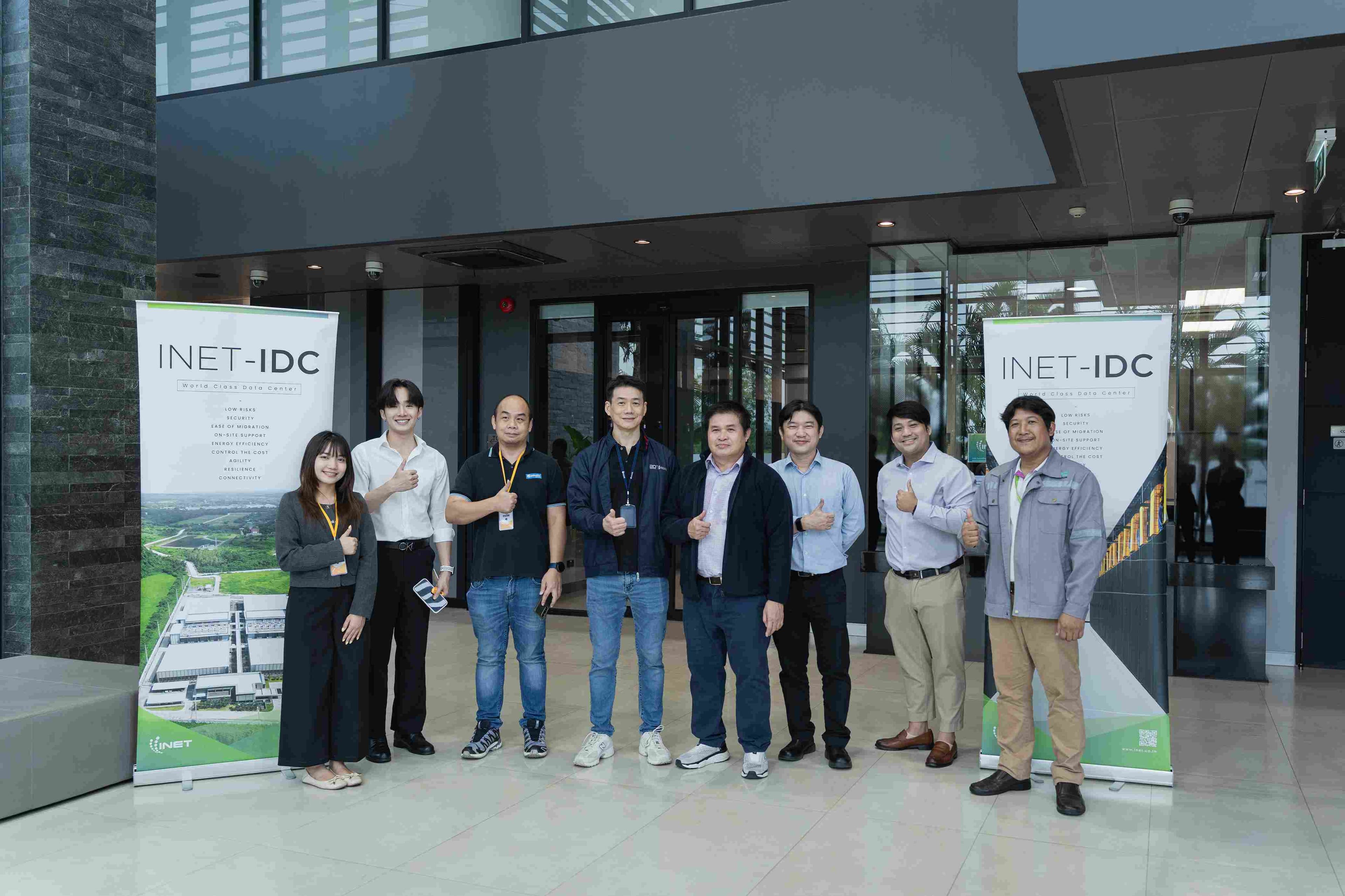INET ต้อนรับ บมจ.หลักทรัพย์ บัวหลวง เยี่ยมชม IDC3
เสริมศักยภาพโครงสร้างพื้นฐานดิจิทัล ตอกย้ำ Sovereign Data Center ของไทย